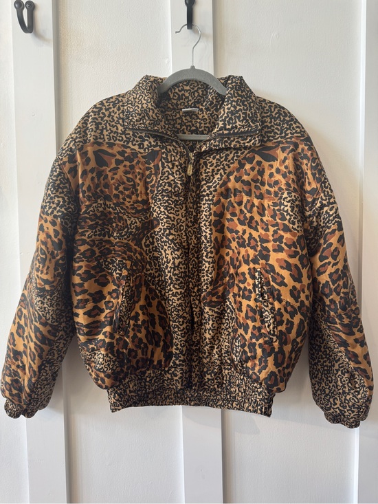 Fuda International Jackets & Blazers - Fuda International Vintage 100% Silk Leopard Bomber Jacket
Size Small
